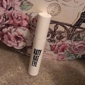 Katy Kat Eye Mascara!